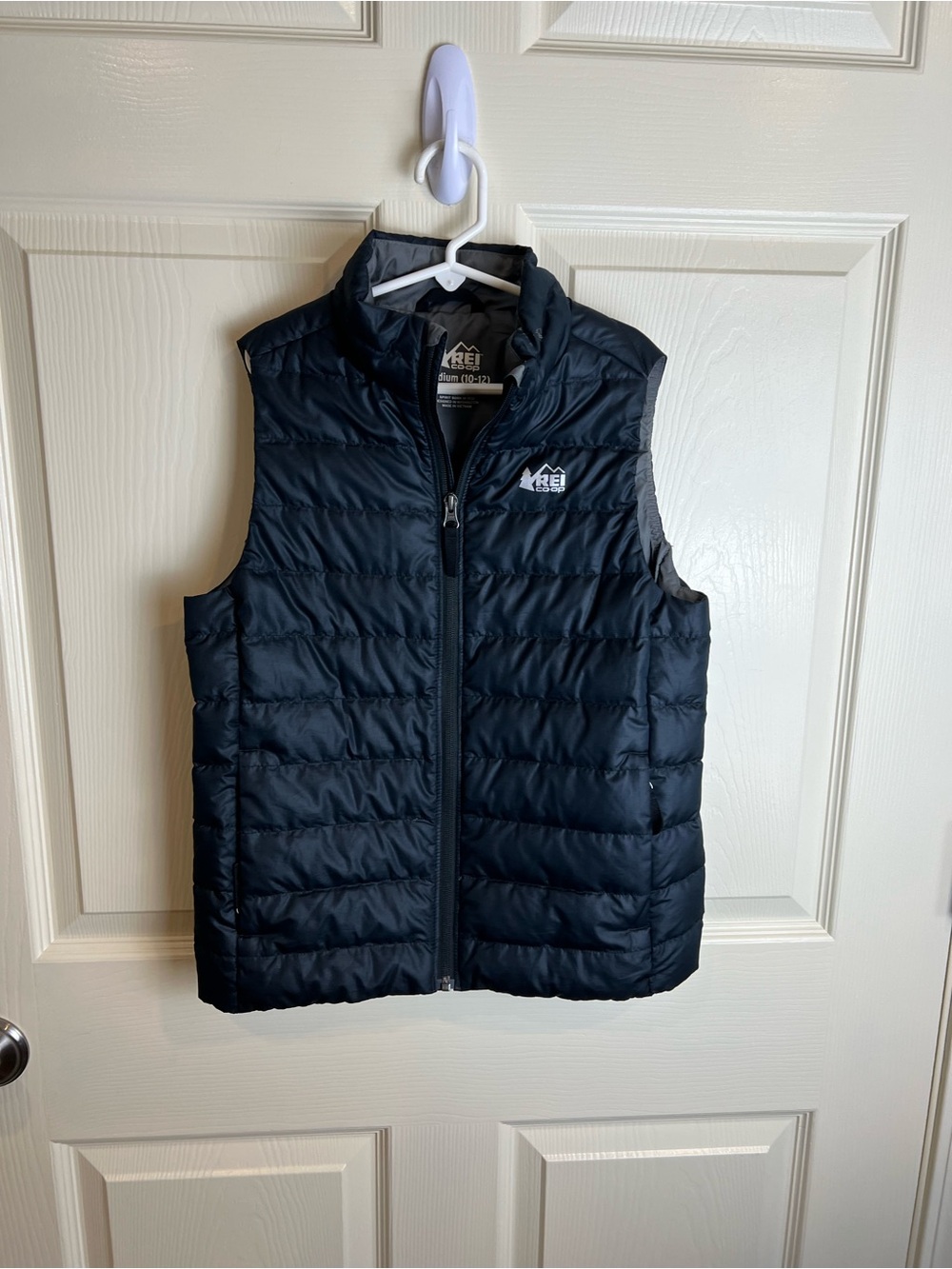 REI kids down vest size 10-12 black